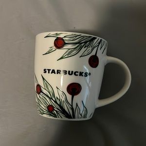 Starbucks holiday 12 oz coffee mug